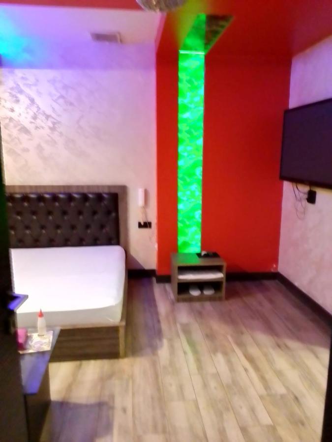 Planet Hotel Єреван Екстер'єр фото
